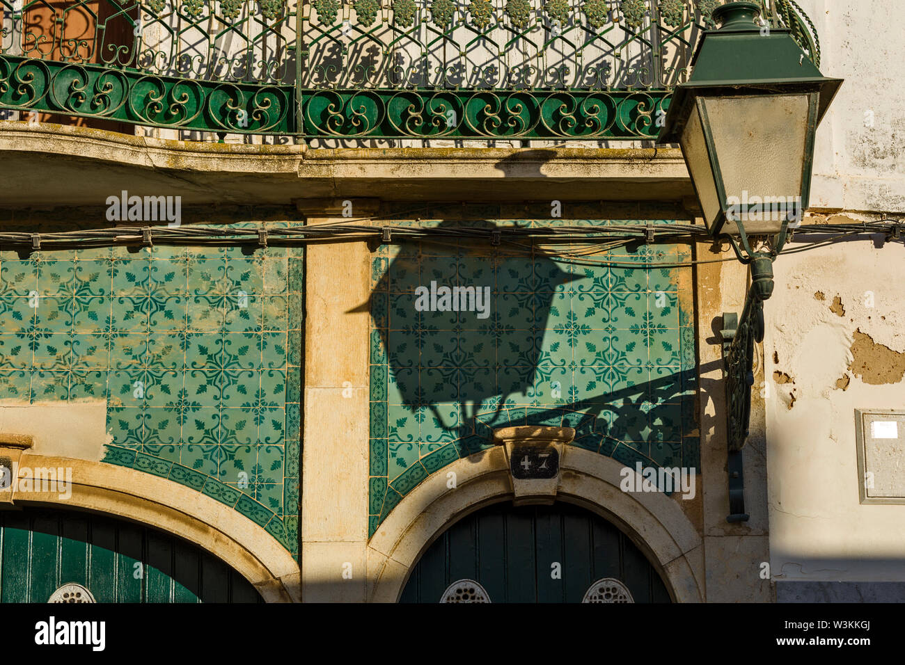 Azulejos building hi-res stock photography and images - Alamy