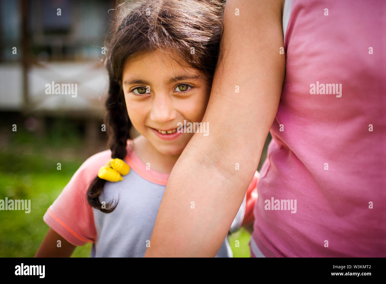 Portrait of a happy young girl Stock Photo - Alamy