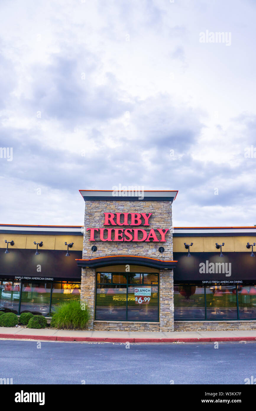 Loganville, GA - July 13th 2019: Ruby Tuesday store front sign - American franchise - location located in Georgia off of highway 78. Chain restaurant Stock Photo