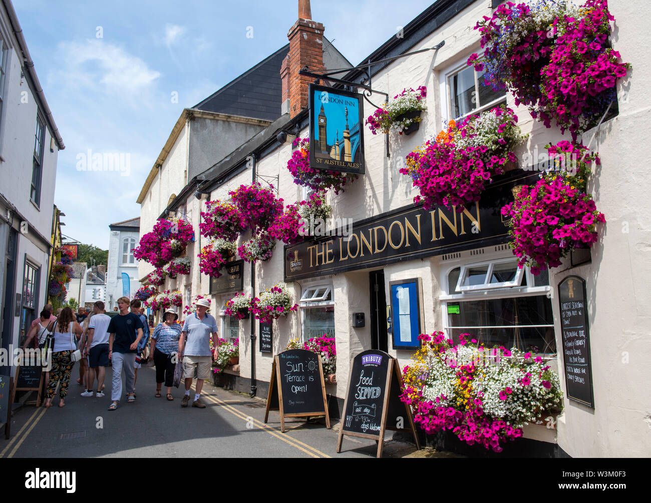 The London Inn Pub in Padstow, Cornwall England UK Stock Photo Alamy