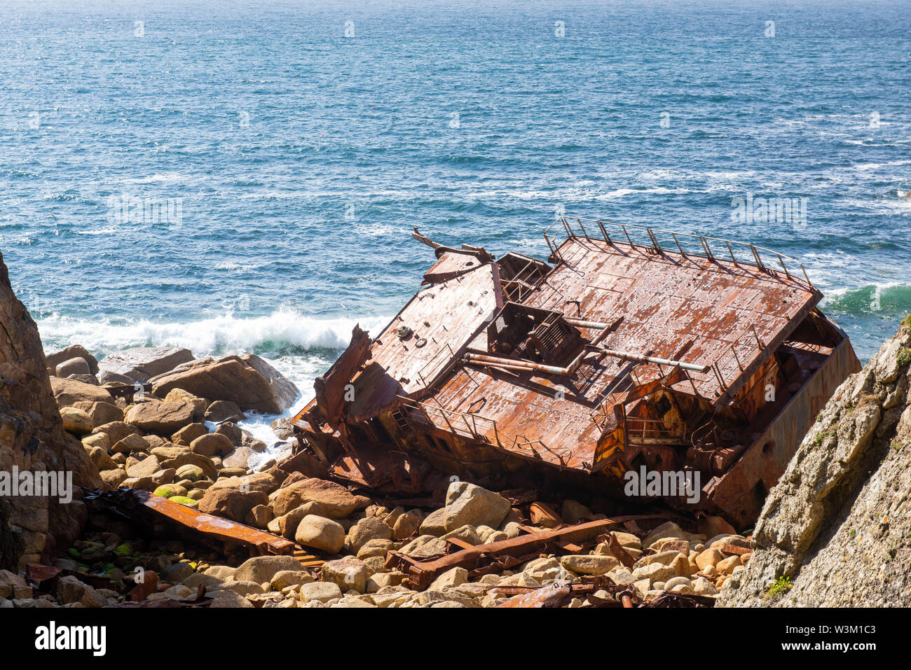 The Shipwreck of RMS Mulheim on Mayon Cliff in Sennen Cove in Cornwall, England UK Stock Photo