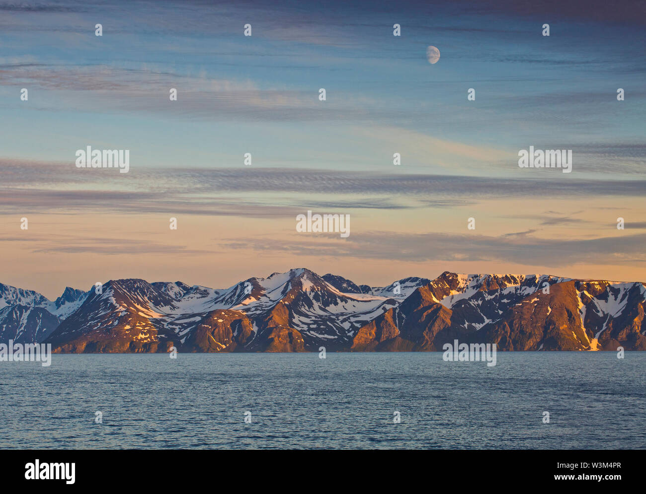The land of the midnight sun, Norway, Arctic circle Stock Photo Alamy