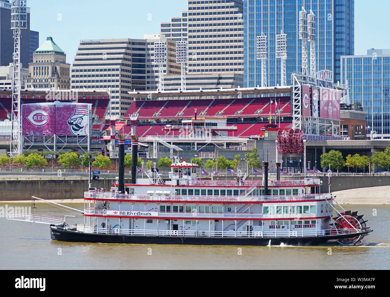 Belle of Cincinnati, largest of BB Riverboats, passing Cincinnati Reds home  baseball field, Great American Ball Park, on Ohio River Stock Photo - Alamy