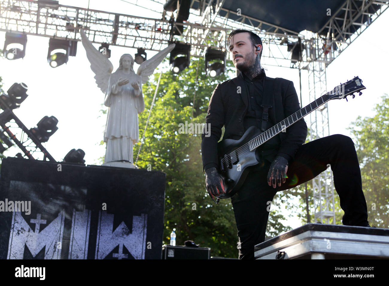 Ryan sitkowski of Motionless in white performs at Inkcarceration 713