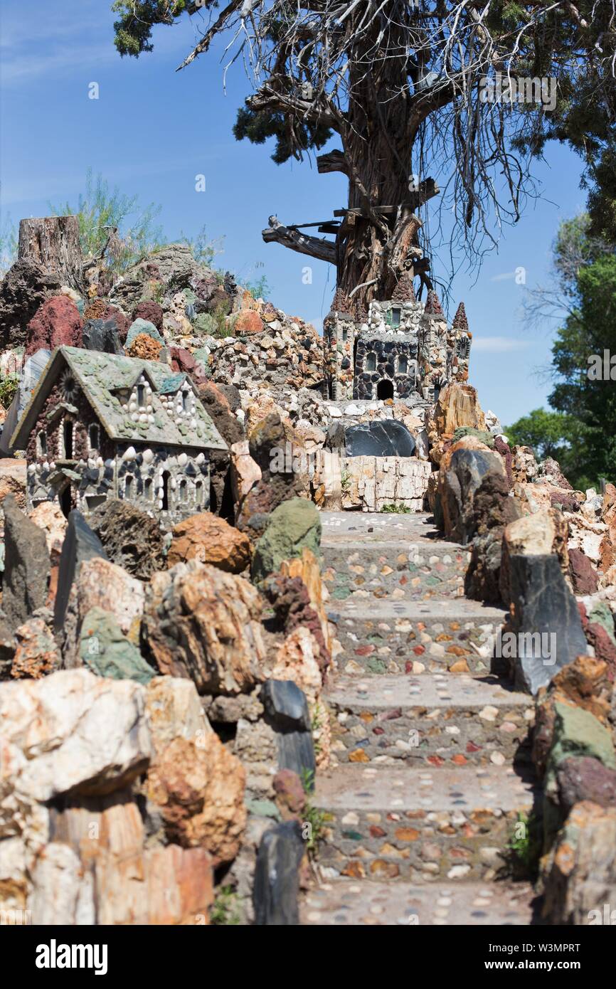 Folk Art Rock Sculpture At Petersen Rock Garden In Redmond Oregon Usa Stock Photo Alamy