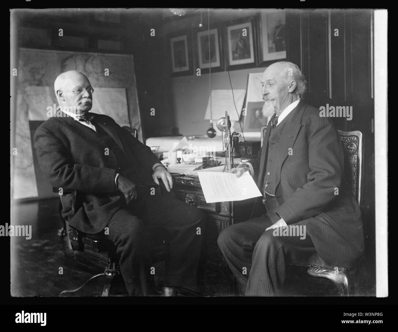 Col Vs Cod Hugh t Black and White Stock Photos & Images - Alamy