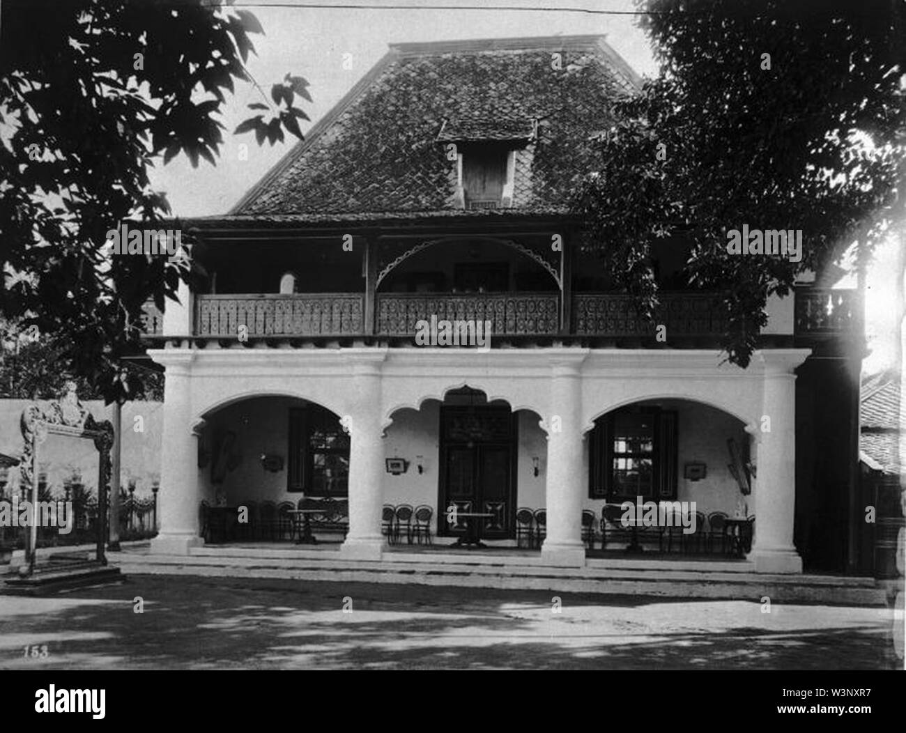 Gedung Poerworetno een van de gebouwen in de kraton van de sultan van Djokjakarta. Stock Photo