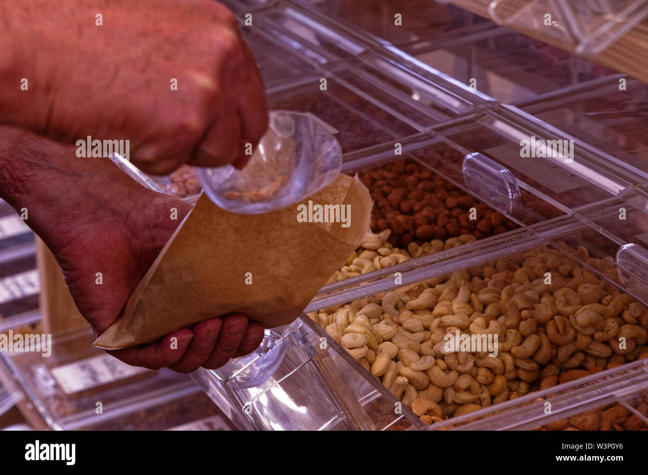 Using a paper bag instead of a plastic bag Stock Photo