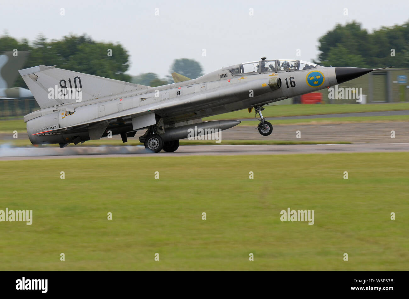 Saab 35 Draken Swedish single-engine fighter aircraft. Jet plane. Swedish Air Force Historic Flight operated preserved 1950s classic jet Touching down Stock Photo