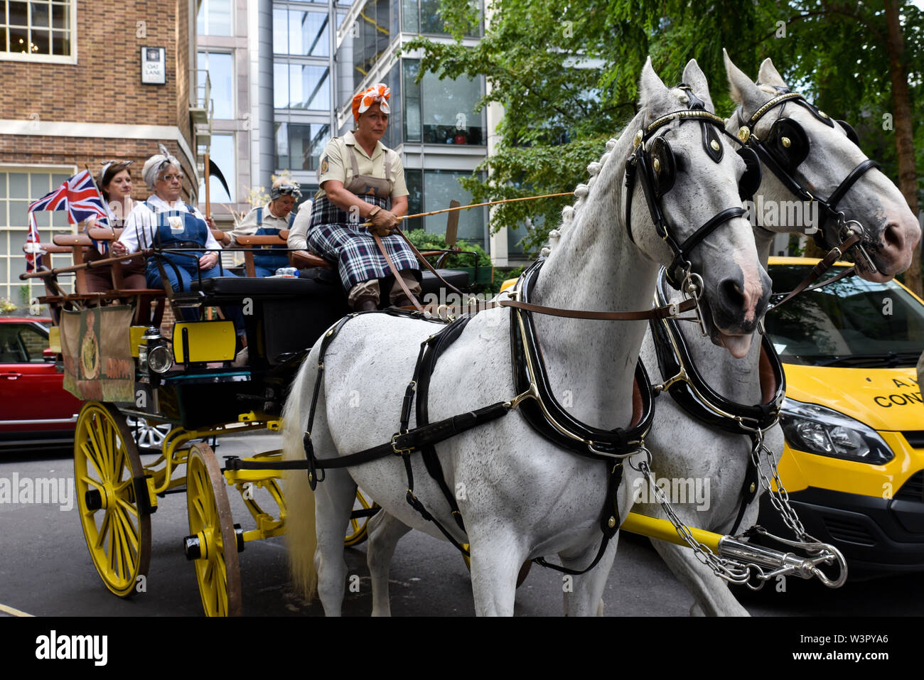 Guildhall, London, UK. 17th July 2019. Cart Marking 2019, the annual ceremony by the Worshipful Company of Carmen held in Guildhall Yard. Credit: Matthew Chattle/Alamy Live News Credit: Matthew Chattle/Alamy Live News Stock Photo