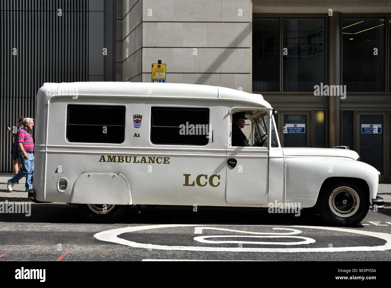 Guildhall, London, UK. 17th July 2019. Cart Marking 2019, the annual ceremony by the Worshipful Company of Carmen held in Guildhall Yard. Credit: Matthew Chattle/Alamy Live News Credit: Matthew Chattle/Alamy Live News Stock Photo