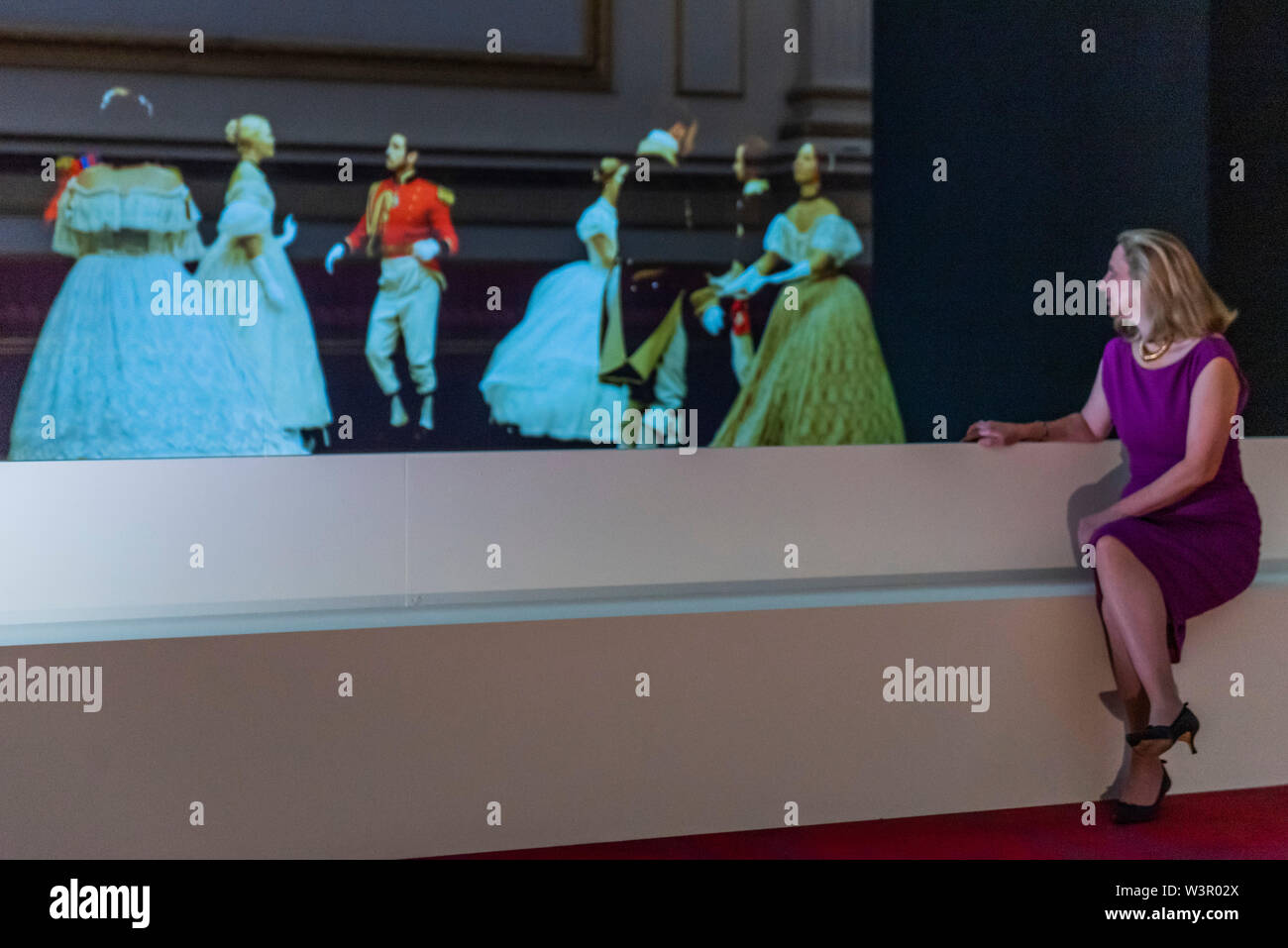 Buckingham palace ballroom hires stock photography and images Alamy