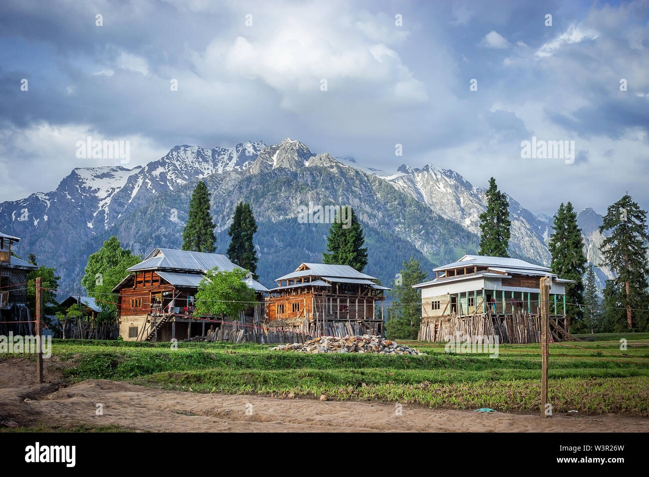 Pakistan Rural Side Pakistan villages hi-res stock photography and images - Alamy