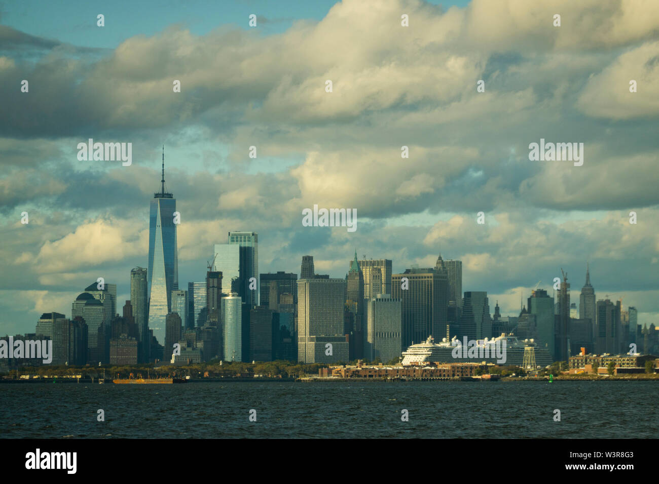 Cruise ship docked in Manhattan NYC Stock Photo Alamy