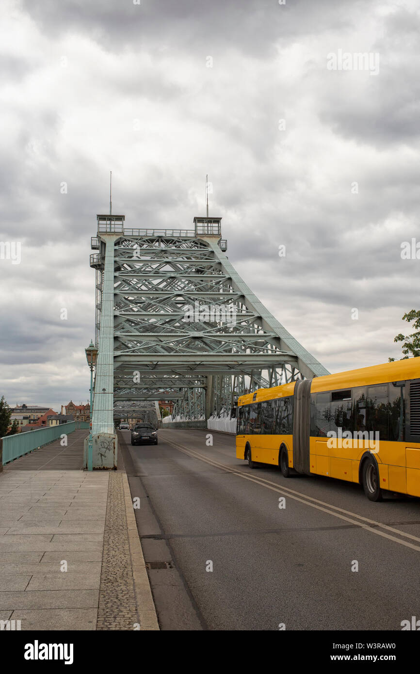 Bus on the Blue Wonderr bridge in Loschwitz, Dresden, Saxony, Germany Stock Photo