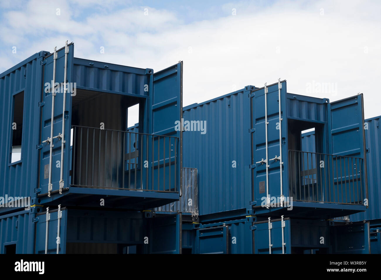 Shipping container home exterior hires stock photography and images