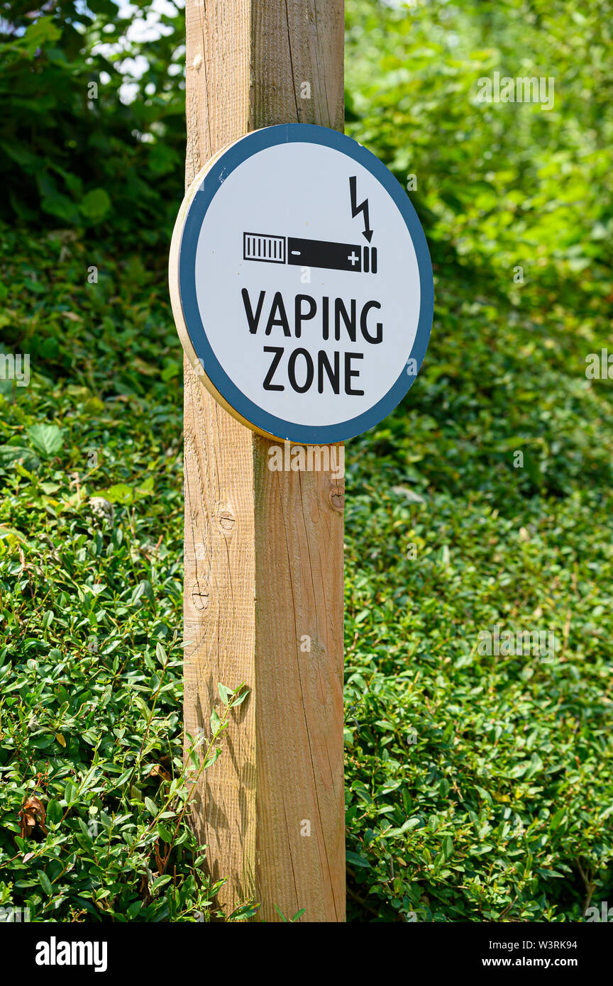 Vaping Vape Zone in outside area e cigarette Stock Photo