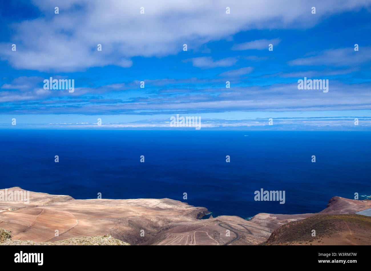Teide on Tenerife on the horizon, view from the north oof Gran Canaria Stock Photo