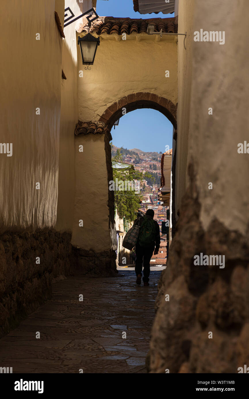 Archway in Calle 7 Culebras in Cusco, Peru, South America Stock Photo
