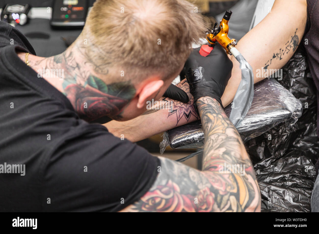 Tatoo Salon High Resolution Stock Photography And Images Alamy