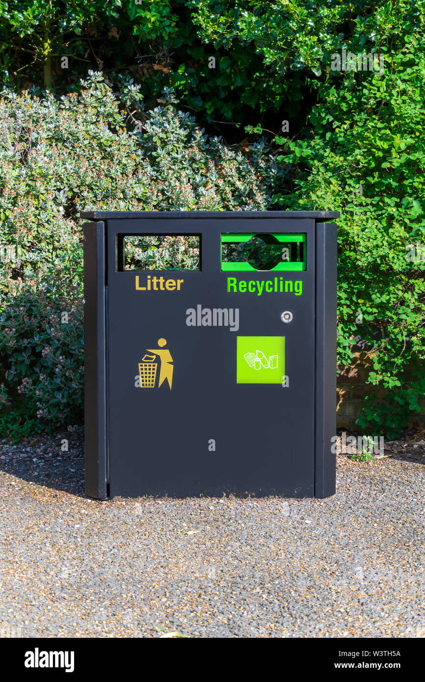 Type of rubbish bin hires stock photography and images Alamy