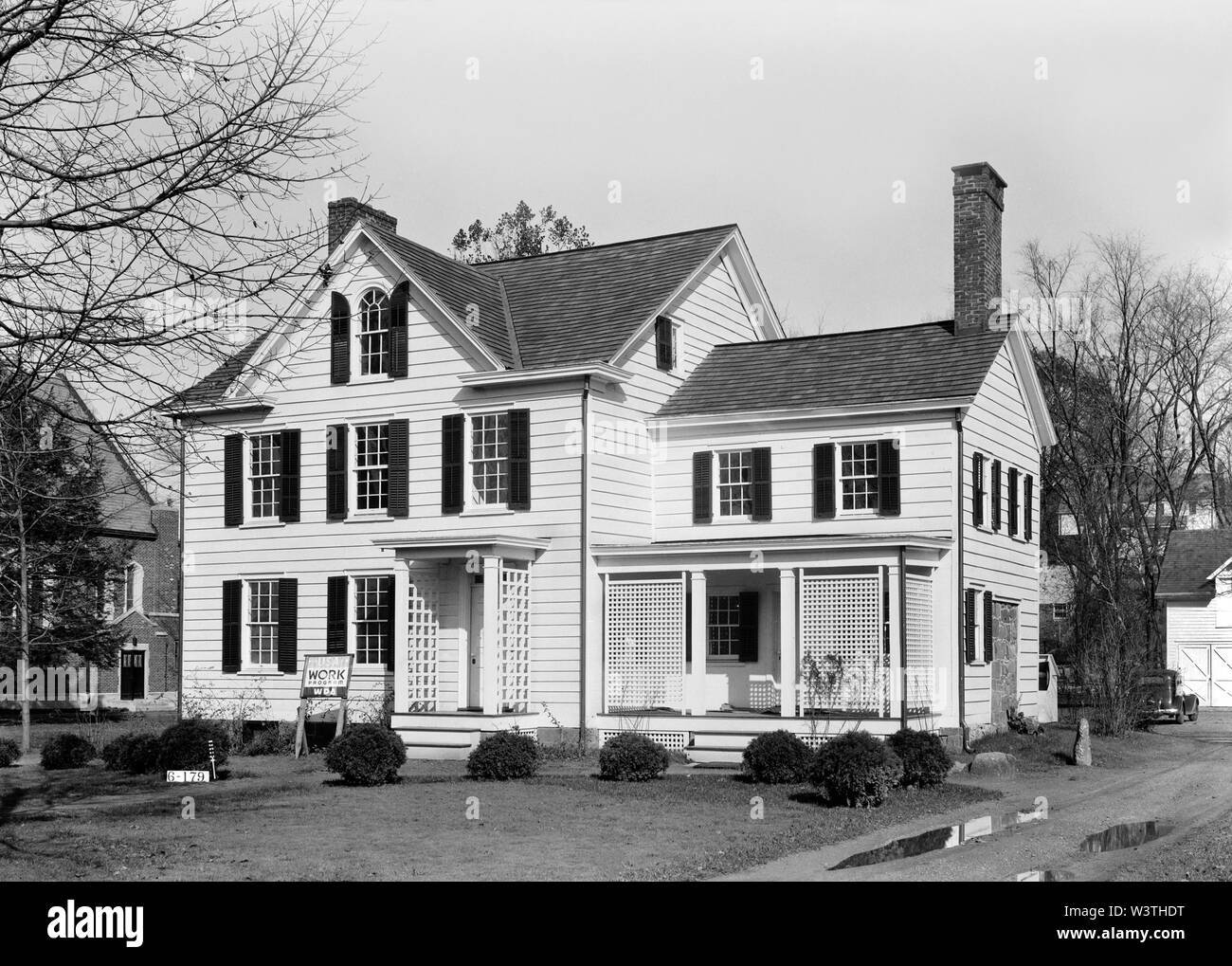1930s House Exterior Stock Photos & 1930s House Exterior Stock Images