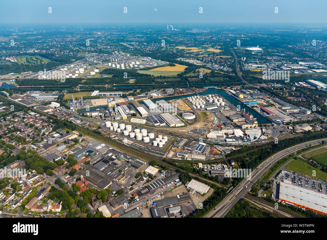 Aerial view of the industrial area, the industrial area Stadthafen Gelsenkirchen with company area Theodor Tauschlag GmbH in Gelsenkirchen in the Ruhr Stock Photo
