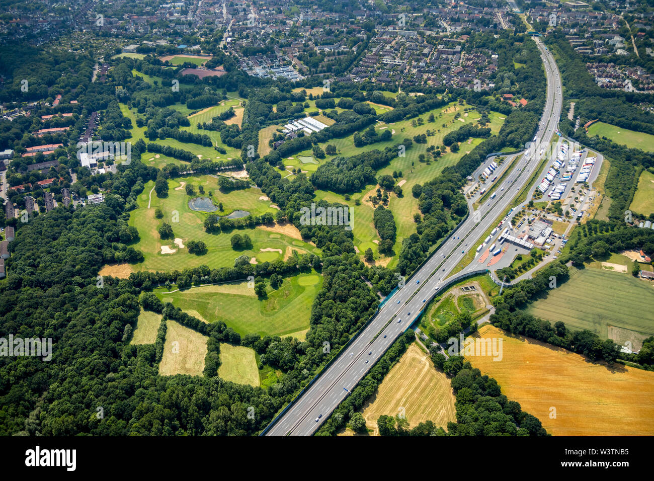 Aerial photograph of the golf course Haus Leithe at the motorway A2 Alder with golf school Haus Leythe GbR in Gelsenkirchen, Ruhr area, North Rhine-We Stock Photo