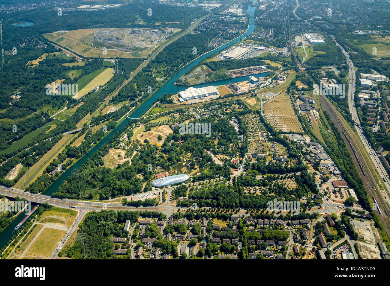 , Aerial view of the Zoo Gelsenkirchen ZOOM Experience world with Africa, Asia and Alaska areas, playgrounds, boat tours and restaurants in Gelsenkirc Stock Photo