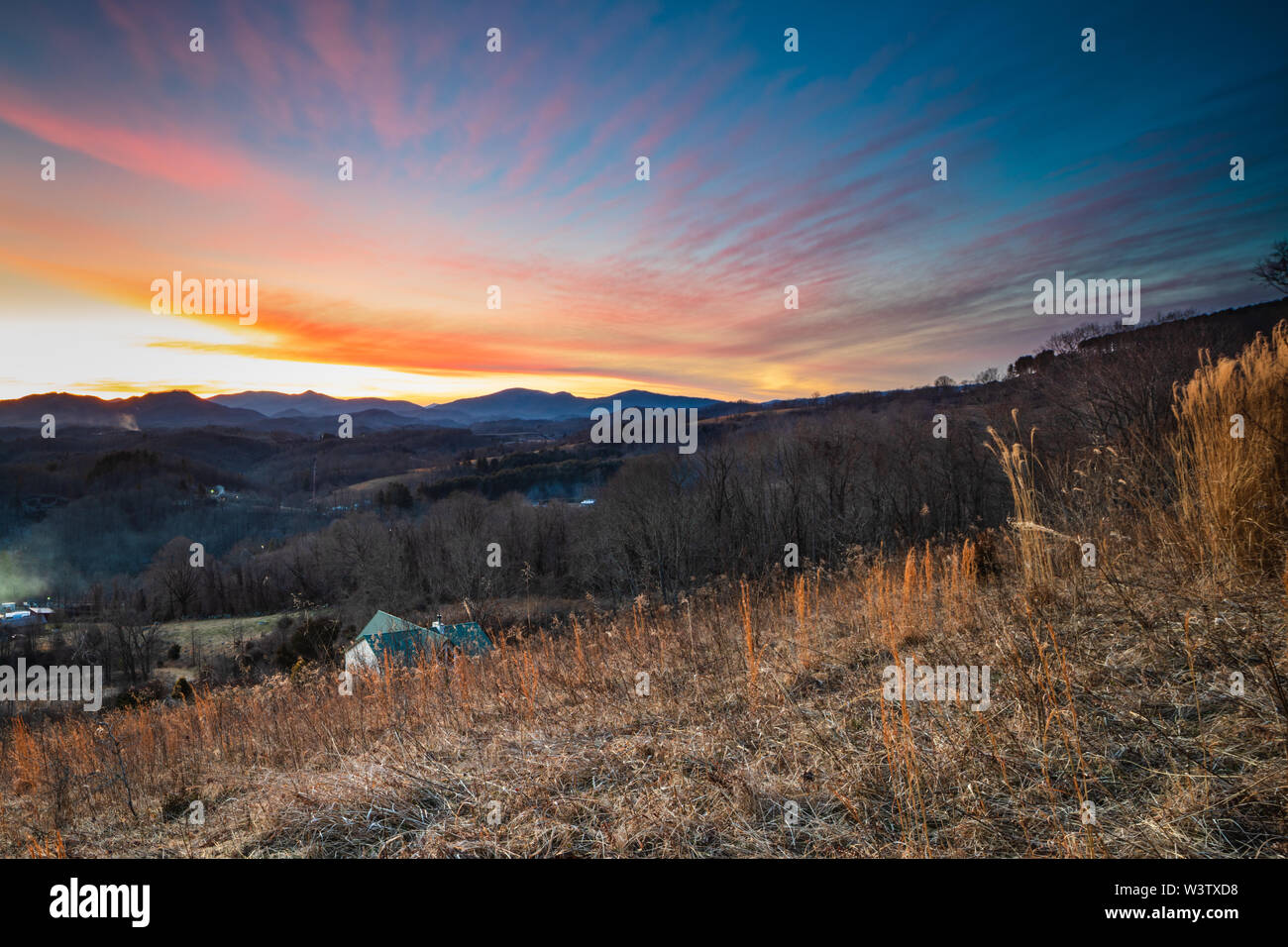 Sunset over the Blue Ridge Mountains, from Sunset Mountain, near Bakersville, North Carolina, USA. Stock Photo