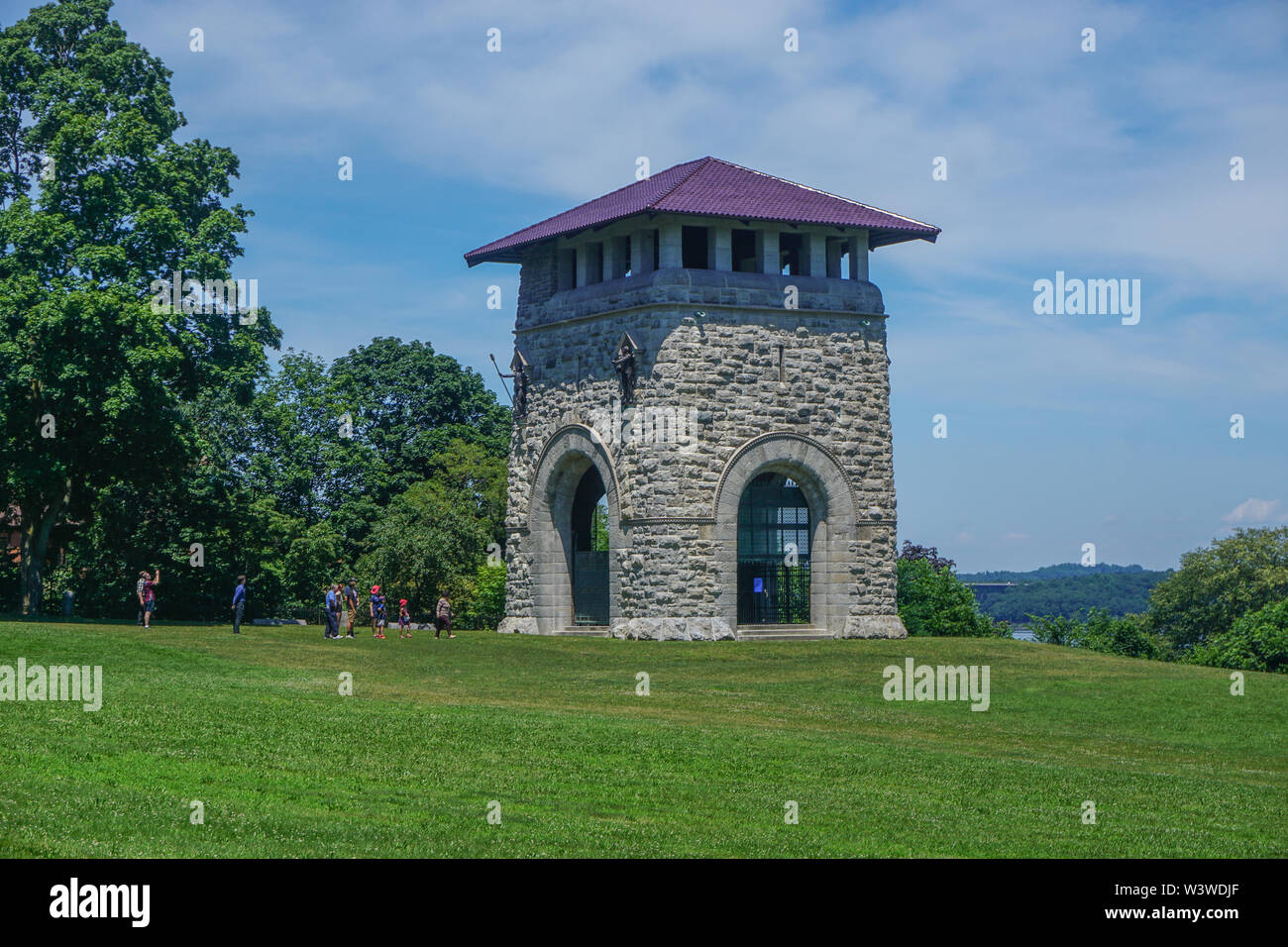 Newburgh, New York: Tourists visit the restored Tower of Victory at Washington's Headquarters National Historic Landmark. Stock Photo