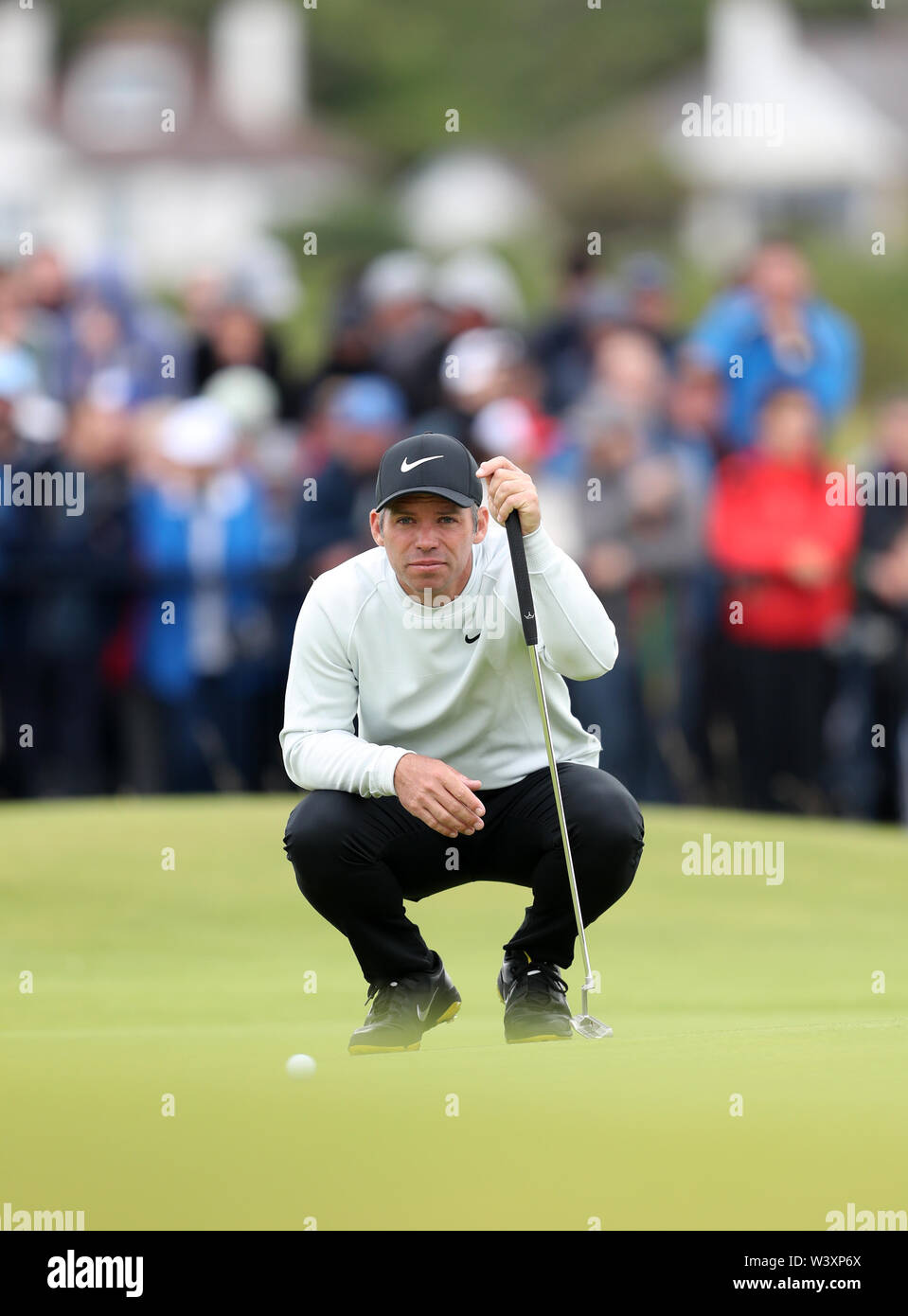 Putt on 6th hires stock photography and images Alamy