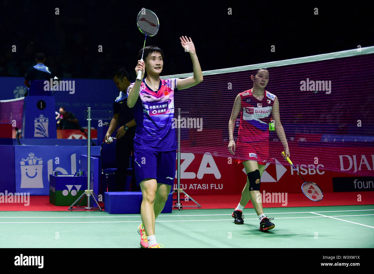 Jakarta. 18th July, 2019. Chen Yufei (L) celebrates her victory after the  women's singles second round match between Chen Yufei of China and Sayaka  Takahashi of Japan at the Indonesia Open 2019