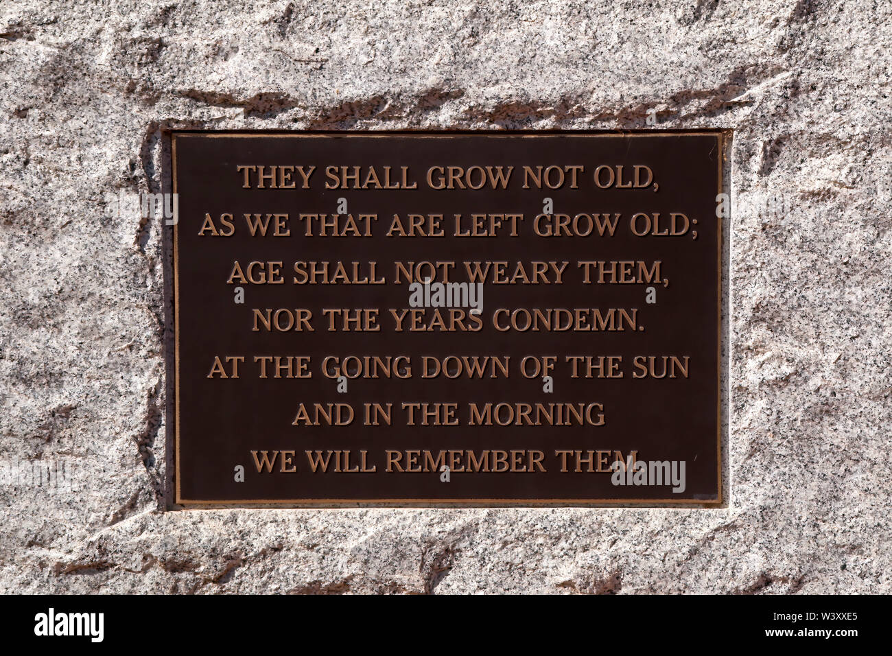 Narrandera Australia, plaque with  'For the Fallen' a poem written by Laurence Binyon, it is often recited at Remembrance Day services Stock Photo