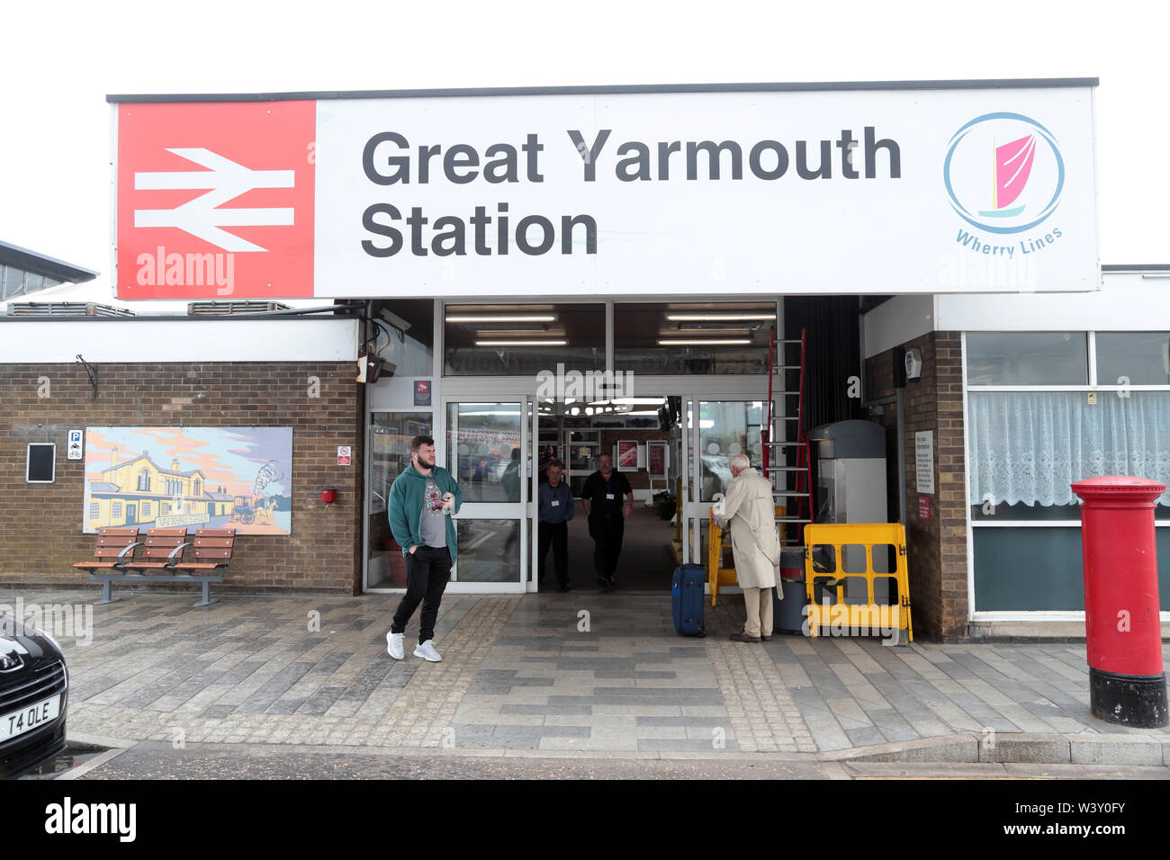 Great Yarmouth Railway Station Stock Photo Alamy