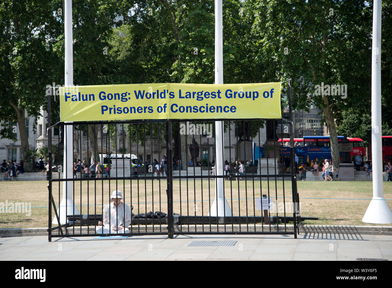 Westminster, Parliament Square. Falun Gong protesters. Stock Photo