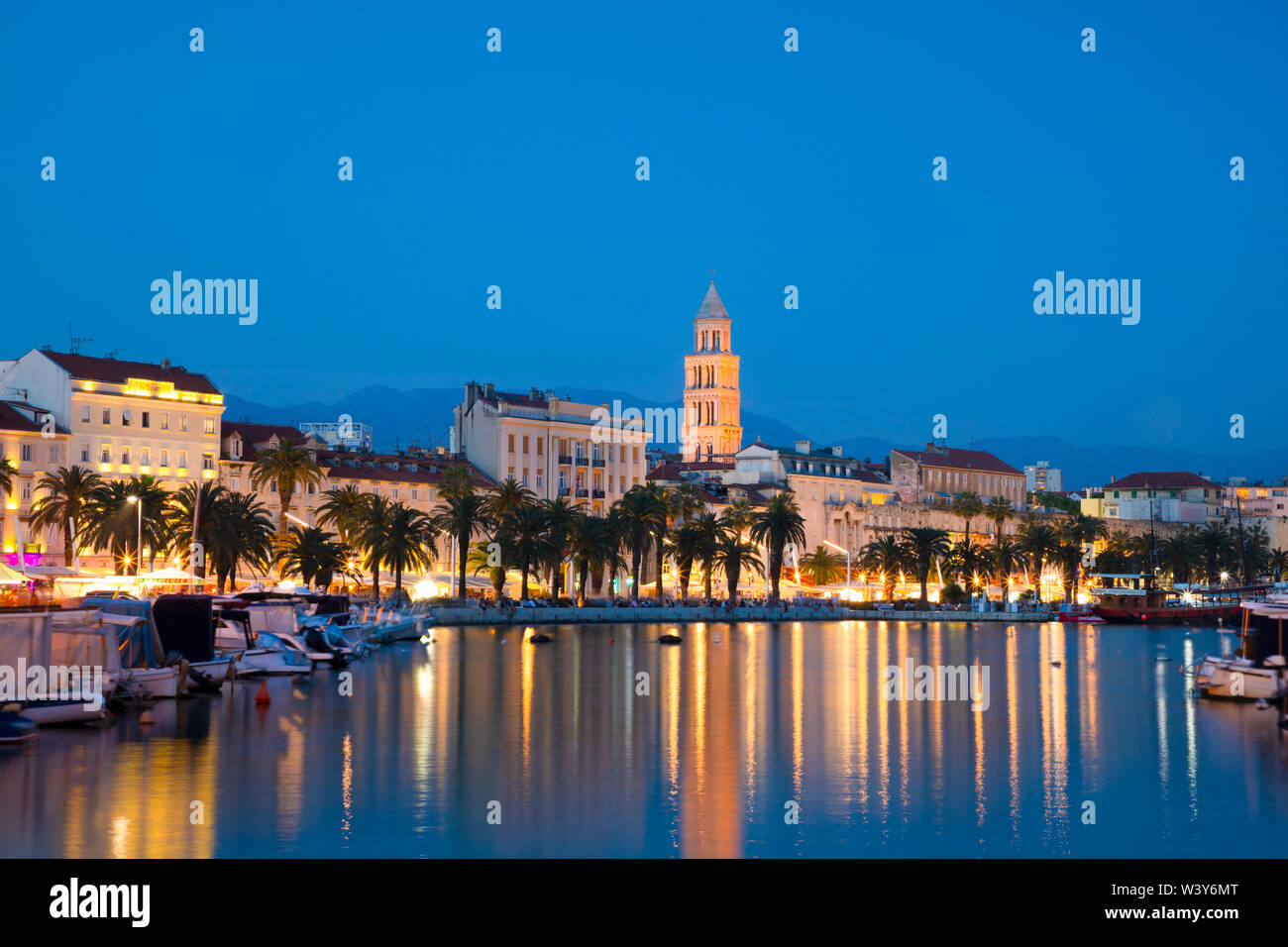 Split Harbour with Cathedral of Saint Domnius, Split, Dalmatian Coast, Croatia, Europe Stock Photo