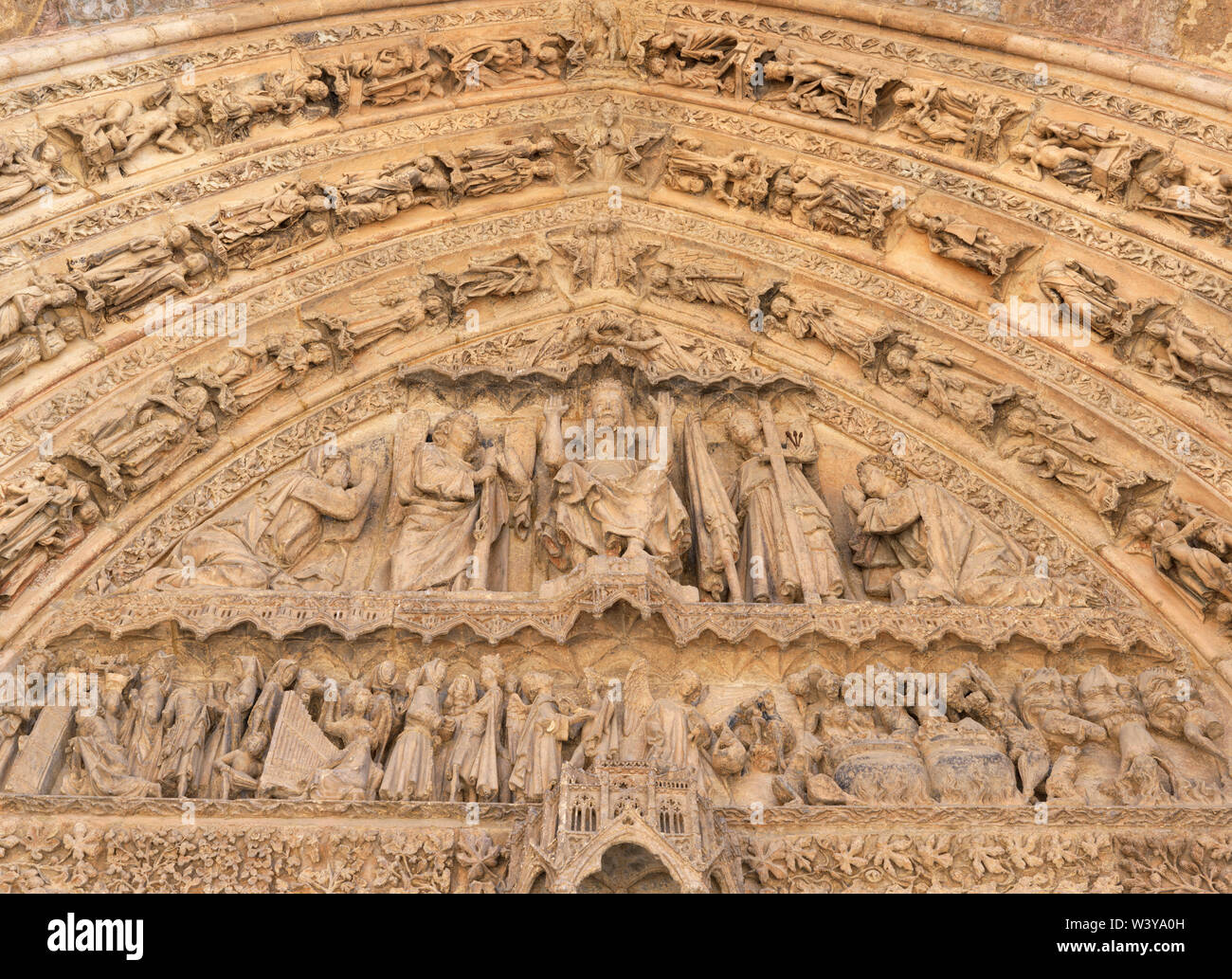 Spain, Castile and Leon, Leon, Santa Maria de Leon Cathedral, detail above entrance Stock Photo