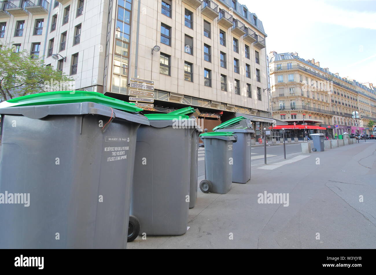 Rubbish bin paris france hires stock photography and images Alamy