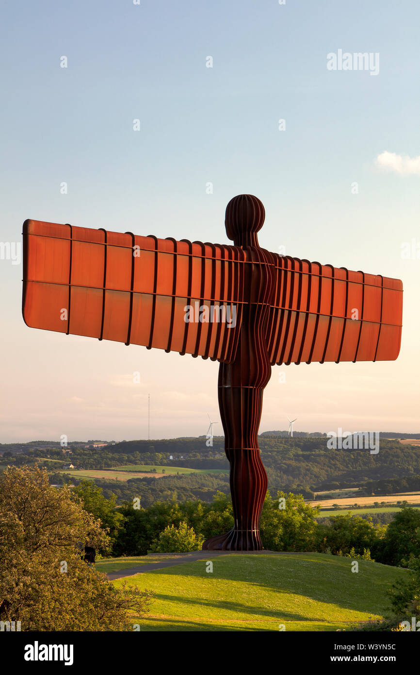 The Angel of the North sculpture at sunset, Gateshead, Tyne and Wear ...