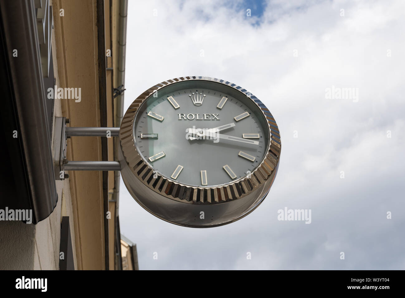 Rolex watch clock outside jewellery shop Stock Photo