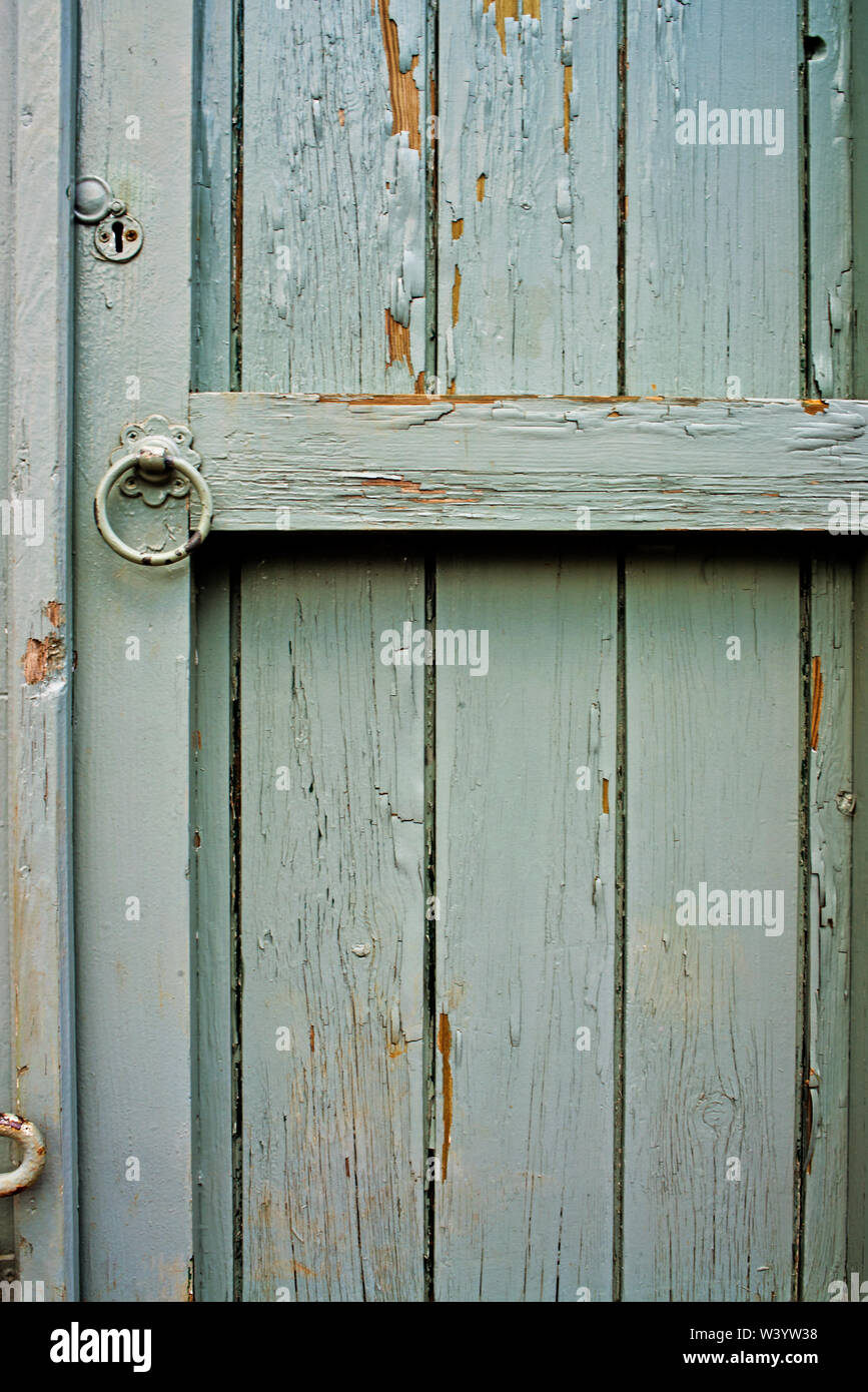 Painted grey door hires stock photography and images Alamy