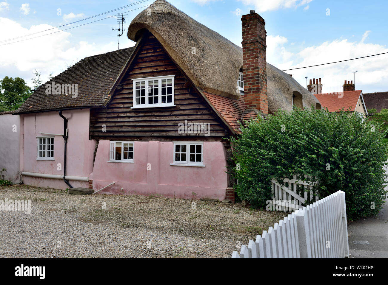 Thatched cottage in English countryside village of Long Wittenham, near Didcot Oxfordshire Stock Photo