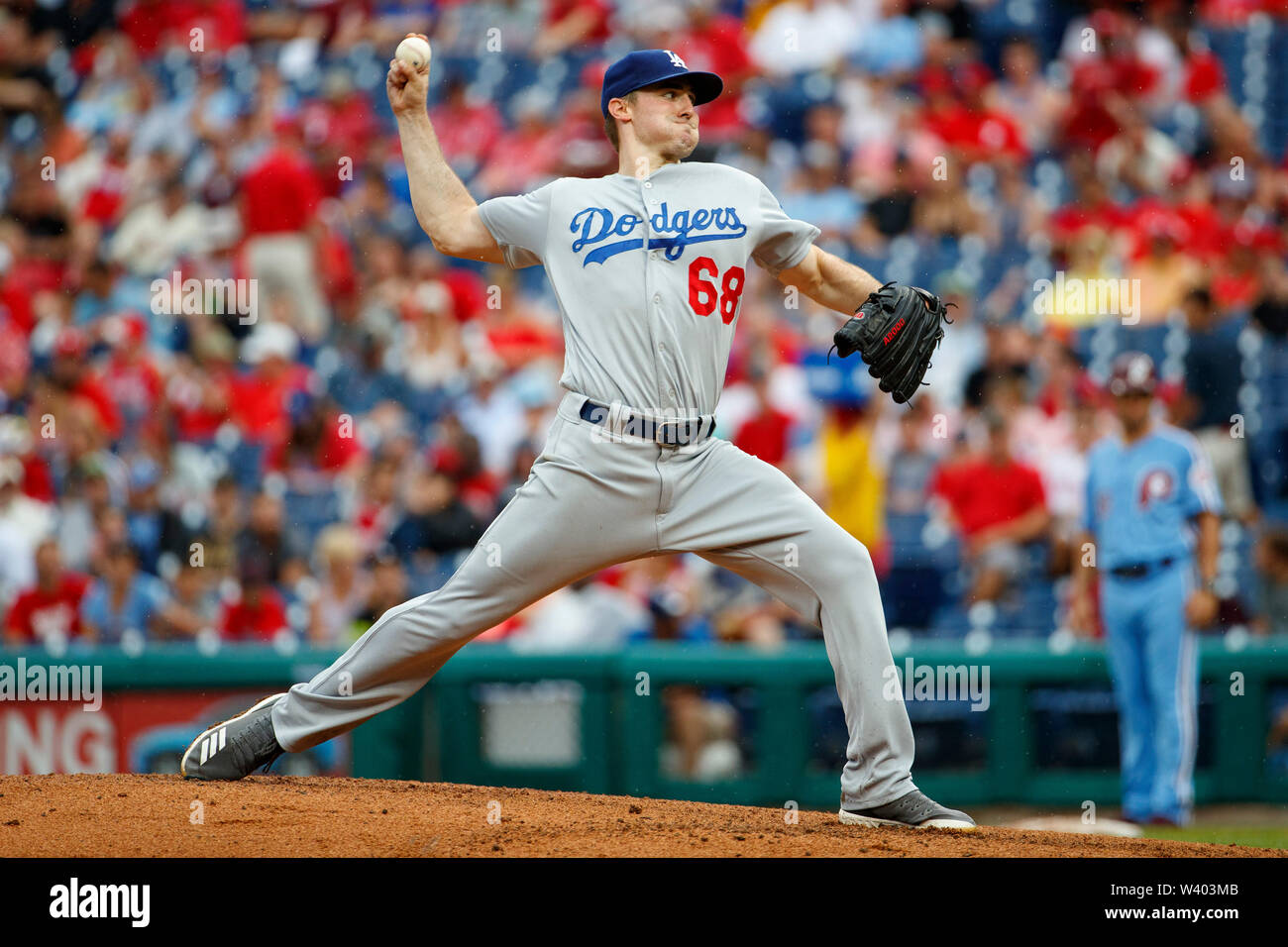 Philadelphia, Pennsylvania, USA. 18th July, 2019. Los Angeles Dodgers starting pitcher Ross Stripling (68) throws a pitch during the MLB game between the Los Angeles Dodgers and Philadelphia Phillies at Citizens Bank Park in Philadelphia, Pennsylvania. Christopher Szagola/CSM/Alamy Live News Stock Photo