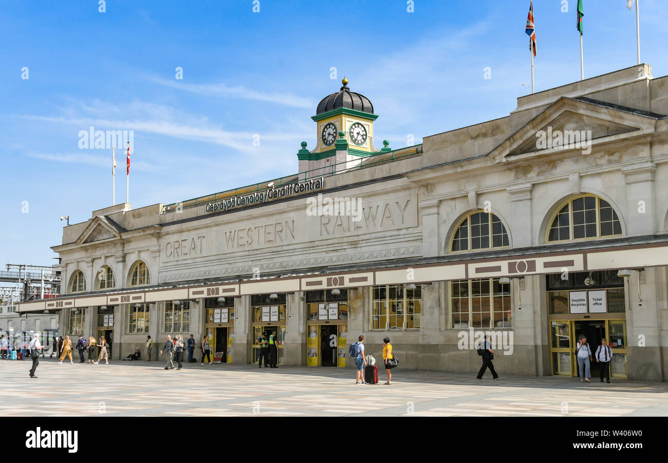 cardiff-central-rail-hi-res-stock-photography-and-images-alamy