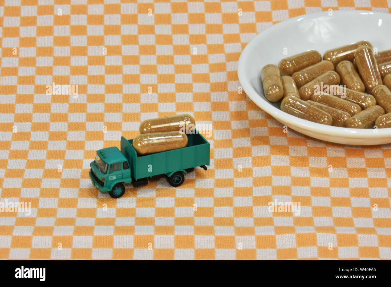 Load Capsules Load of pill bottle hi-res stock photography and images - Alamy