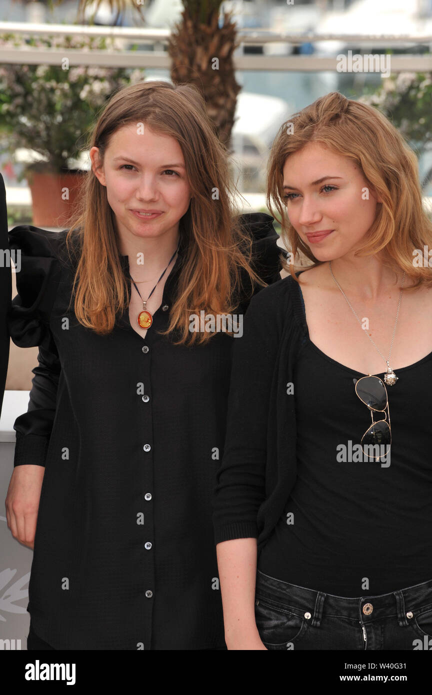 CANNES, FRANCE. May 14, 2010: British actresses Hannah Murray (left) & Imogen Poots at the photocall for their new movie 'Chatroom' at the 63rd Festival de Cannes. © 2010 Paul Smith / Featureflash Stock Photo