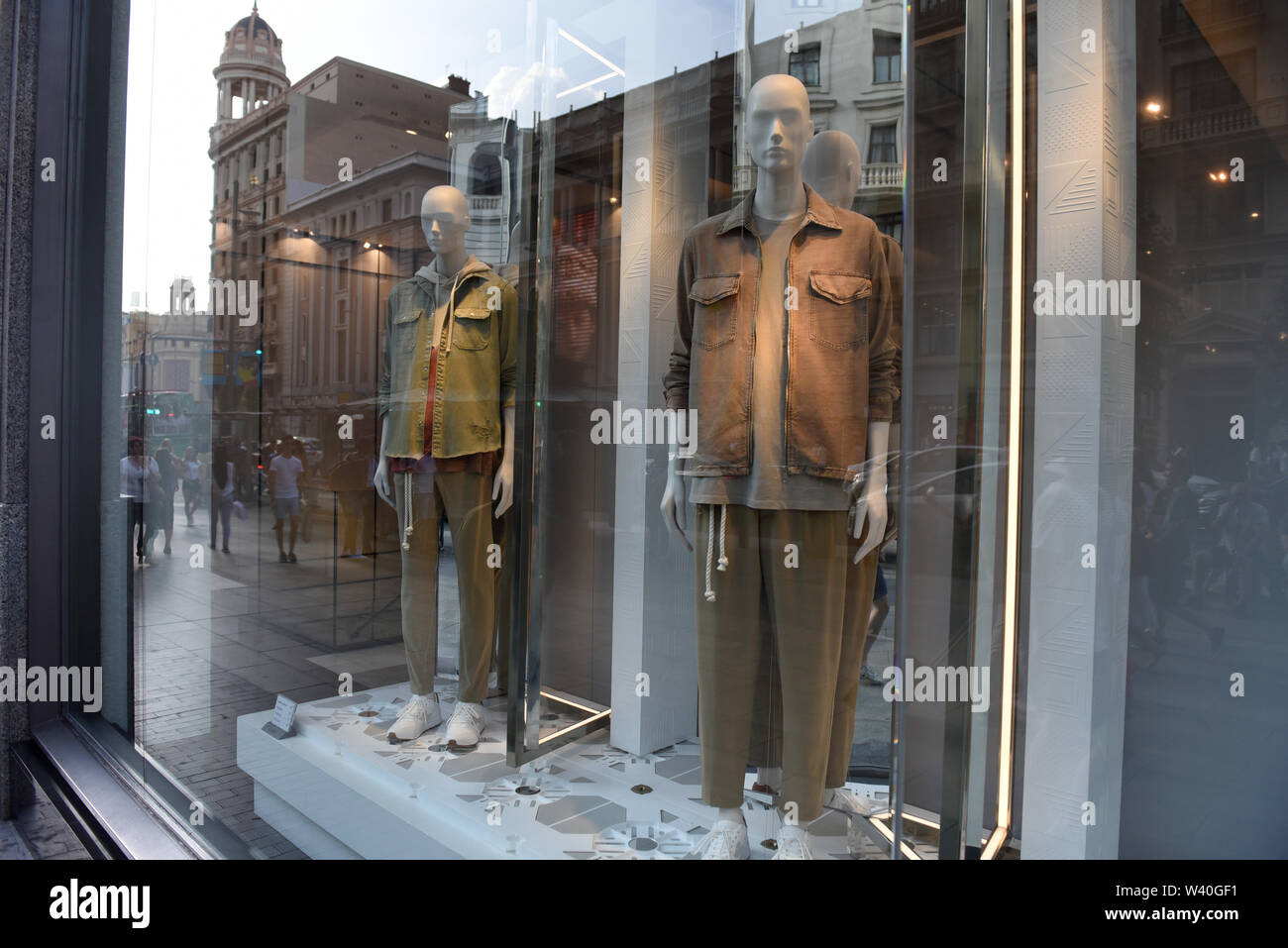 Madrid, Madrid, Spain. 18th July, 2019. Dummies seen through a Zara shop  window on Gran Via Street in Madrid.High street fashion chain Zara has  announced that all of its collections will be