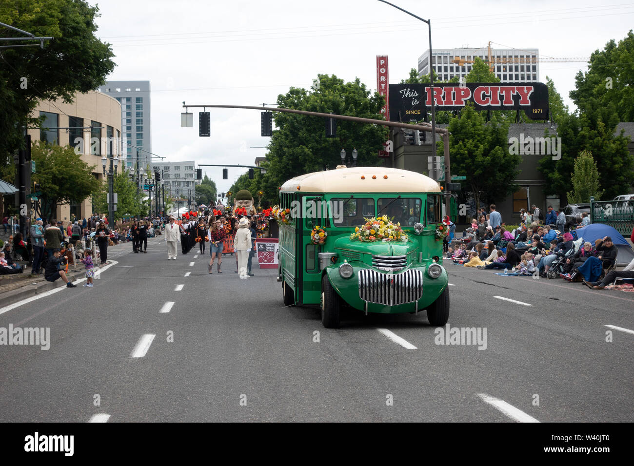 Vintage tour bus in Rose Festival Parade in Portland Stock Photo