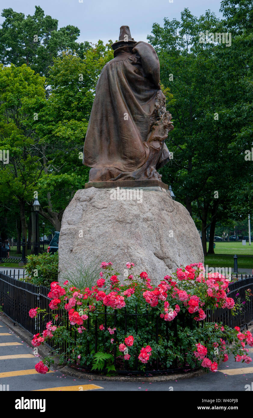 Roger Conant statue in Salem Massachusetts Stock Photo Alamy